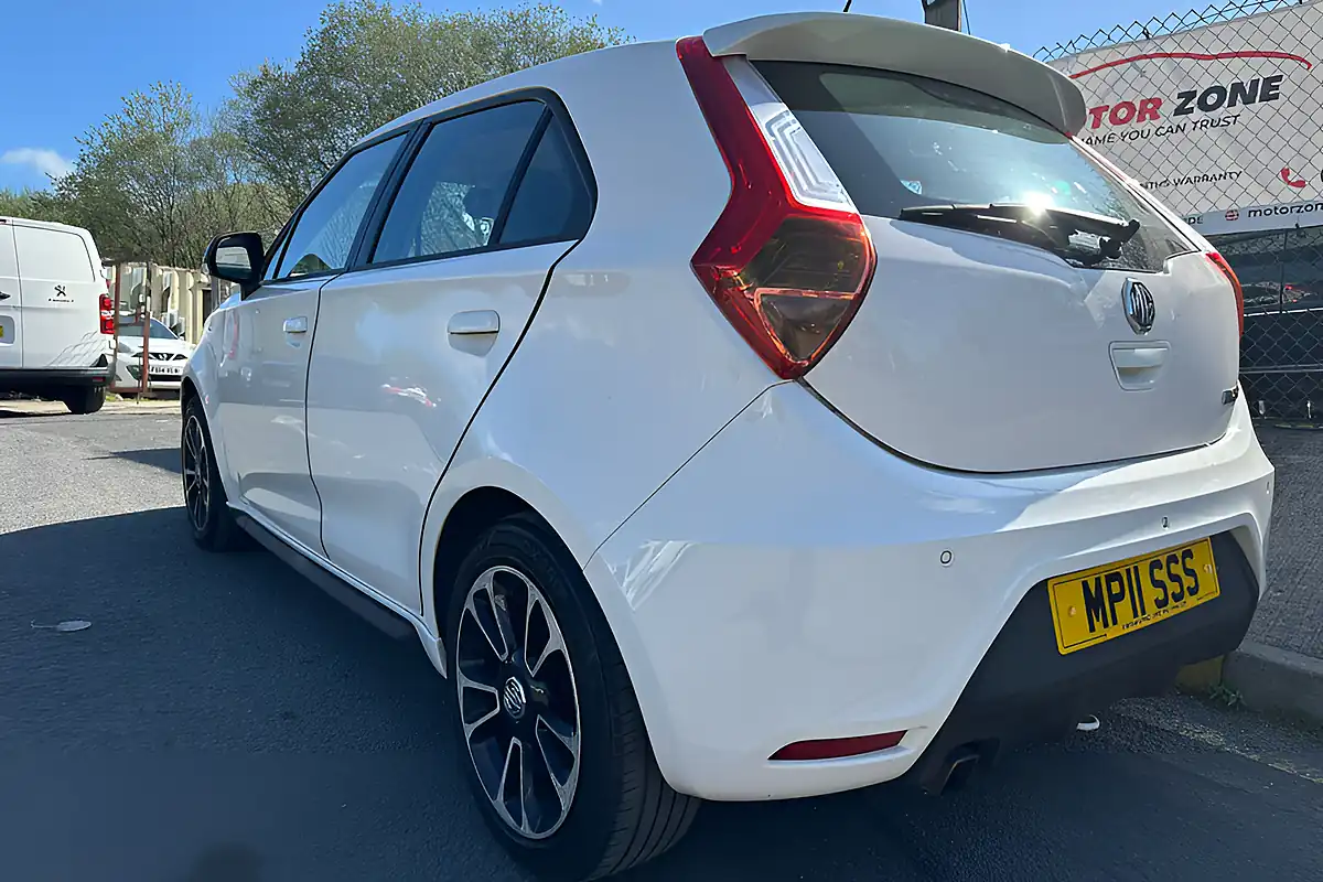 Used 2015 MG MG3 3Style White - Interior and Exterior details 5