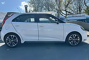 Used 2015 MG MG3 3Style White - Interior and Exterior details 6