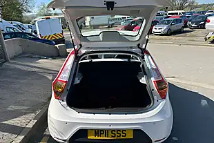 Used 2015 MG MG3 3Style White - Interior and Exterior details 9