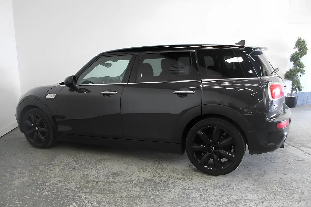Used 2015 MINI Clubman Cooper S Grey - Interior and Exterior details 7