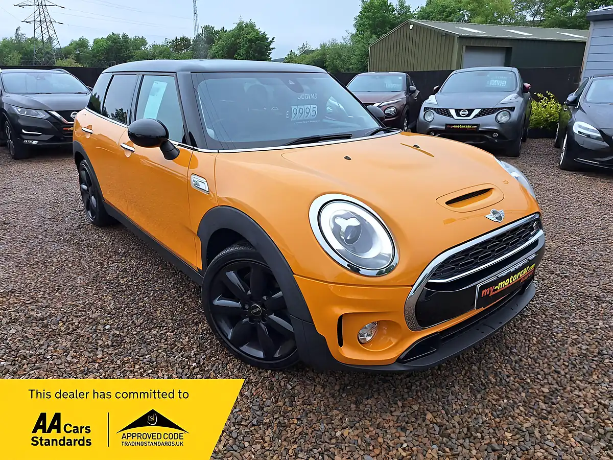Used 2015 MINI Clubman Cooper S Orange - Front View