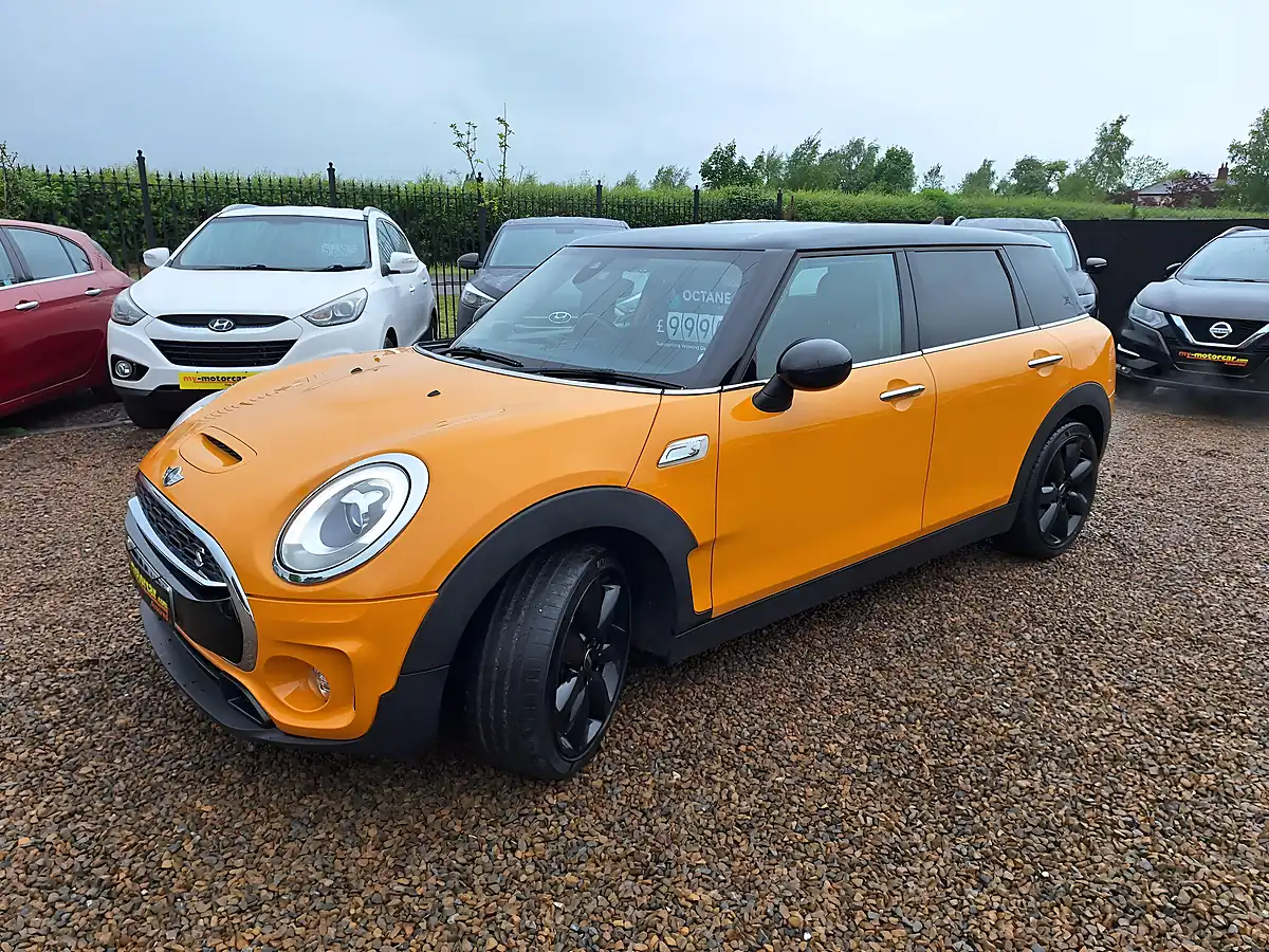 Used 2015 MINI Clubman Cooper S Orange - Interior and Exterior details 11