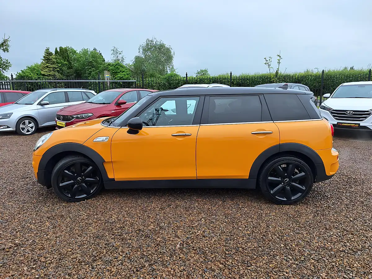 Used 2015 MINI Clubman Cooper S Orange - Interior and Exterior details 3