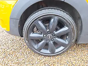 Used 2015 MINI Clubman Cooper S Orange - Interior and Exterior details 7