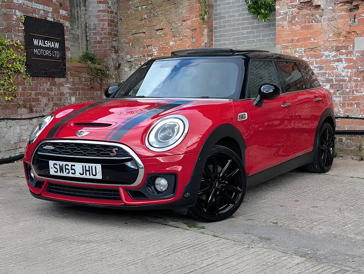 Used 2015 MINI Clubman Cooper S Red - Front View