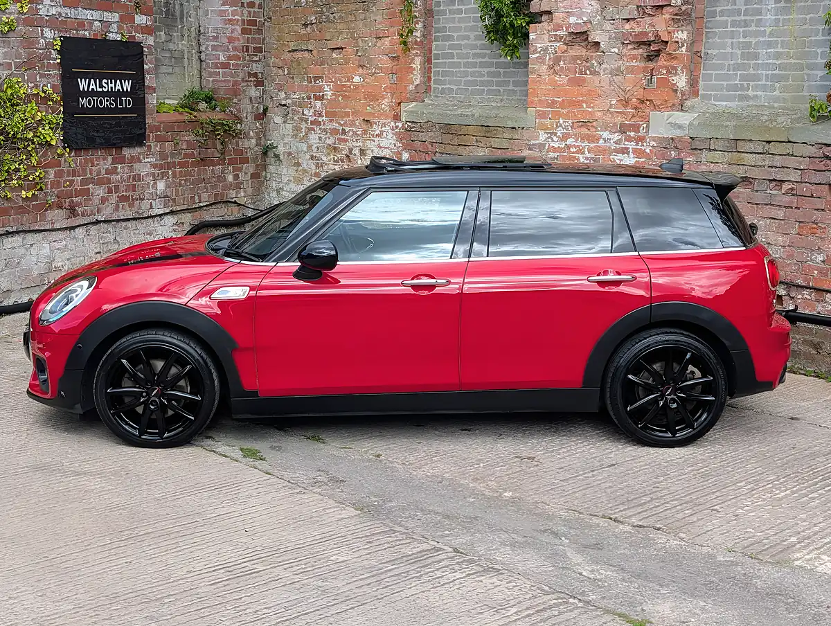 Used 2015 MINI Clubman Cooper S Red - Interior and Exterior details 11