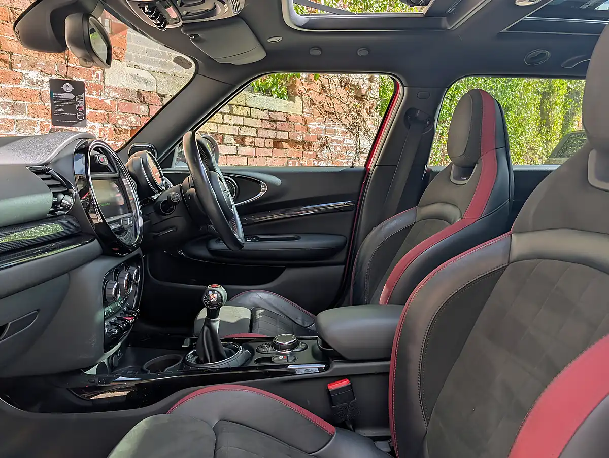 Used 2015 MINI Clubman Cooper S Red - Interior and Exterior details 16