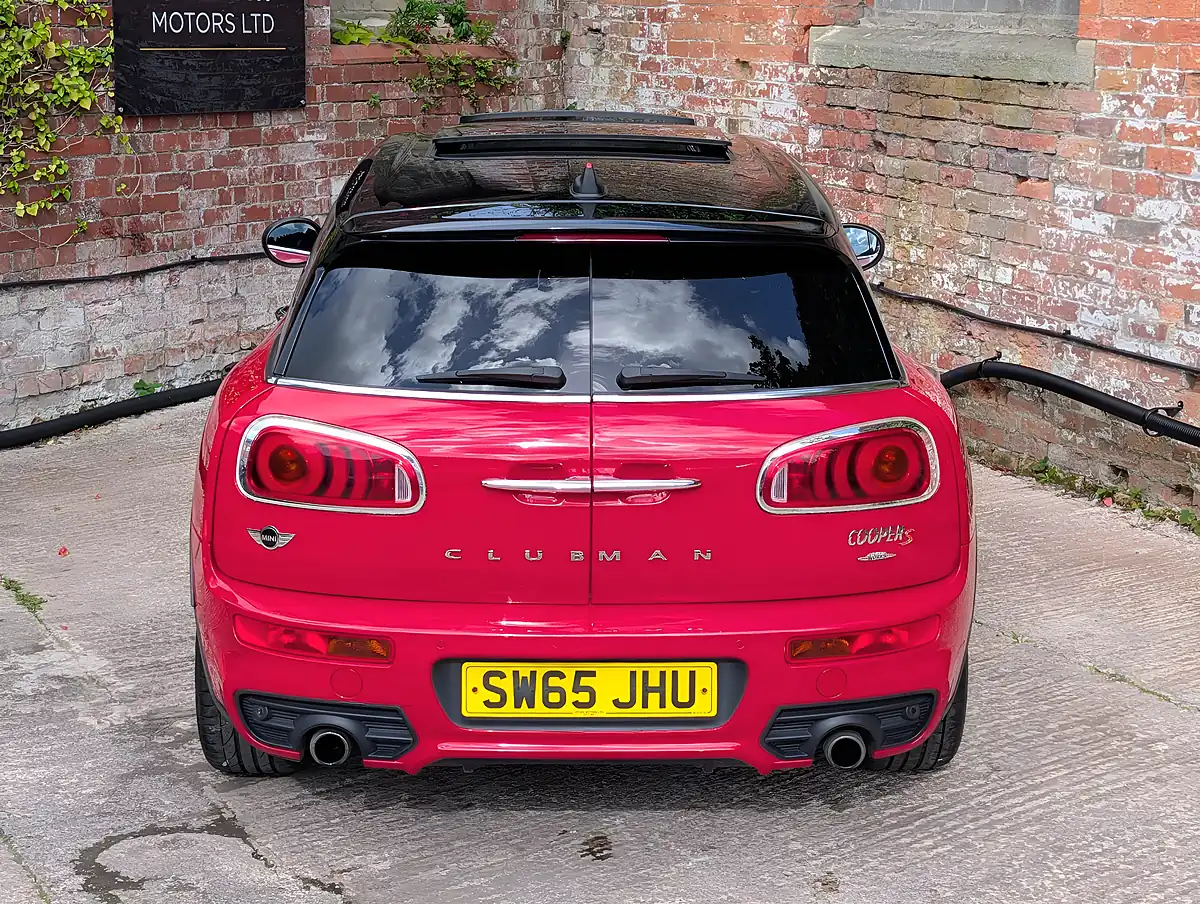 Used 2015 MINI Clubman Cooper S Red - Interior and Exterior details 8
