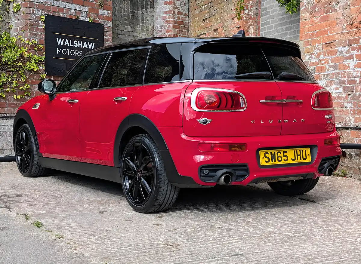 Used 2015 MINI Clubman Cooper S Red - Interior and Exterior details 9