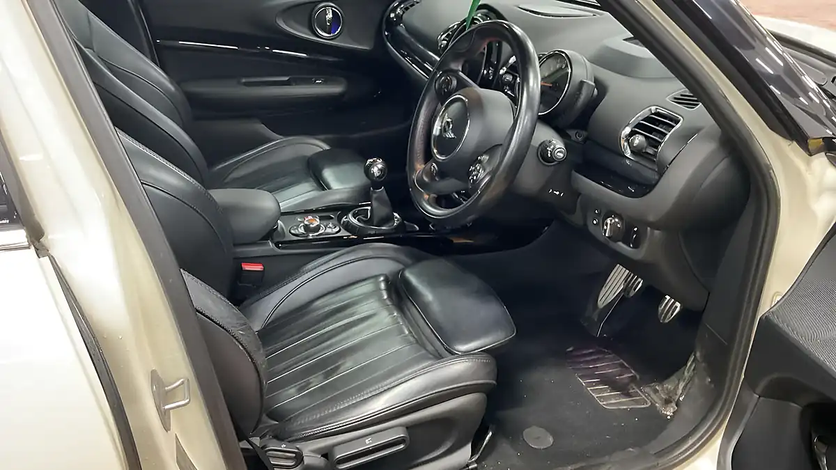 Used 2015 MINI Clubman Cooper Sd White - Interior and Exterior details 10