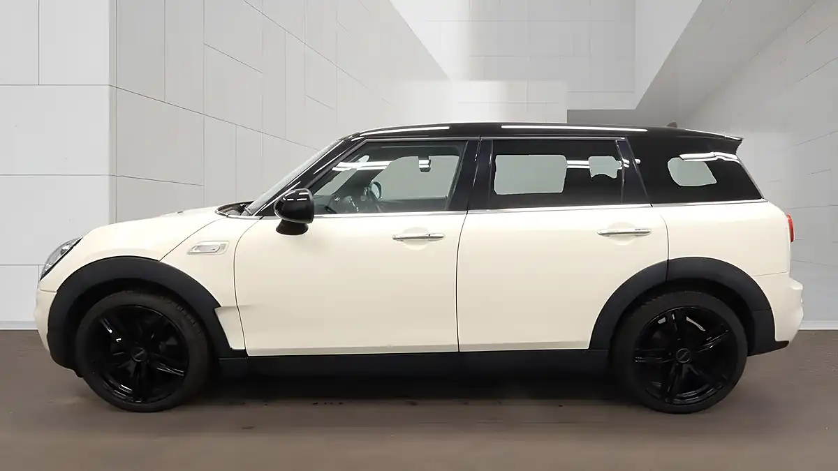 Used 2015 MINI Clubman Cooper Sd White - Interior and Exterior details 6