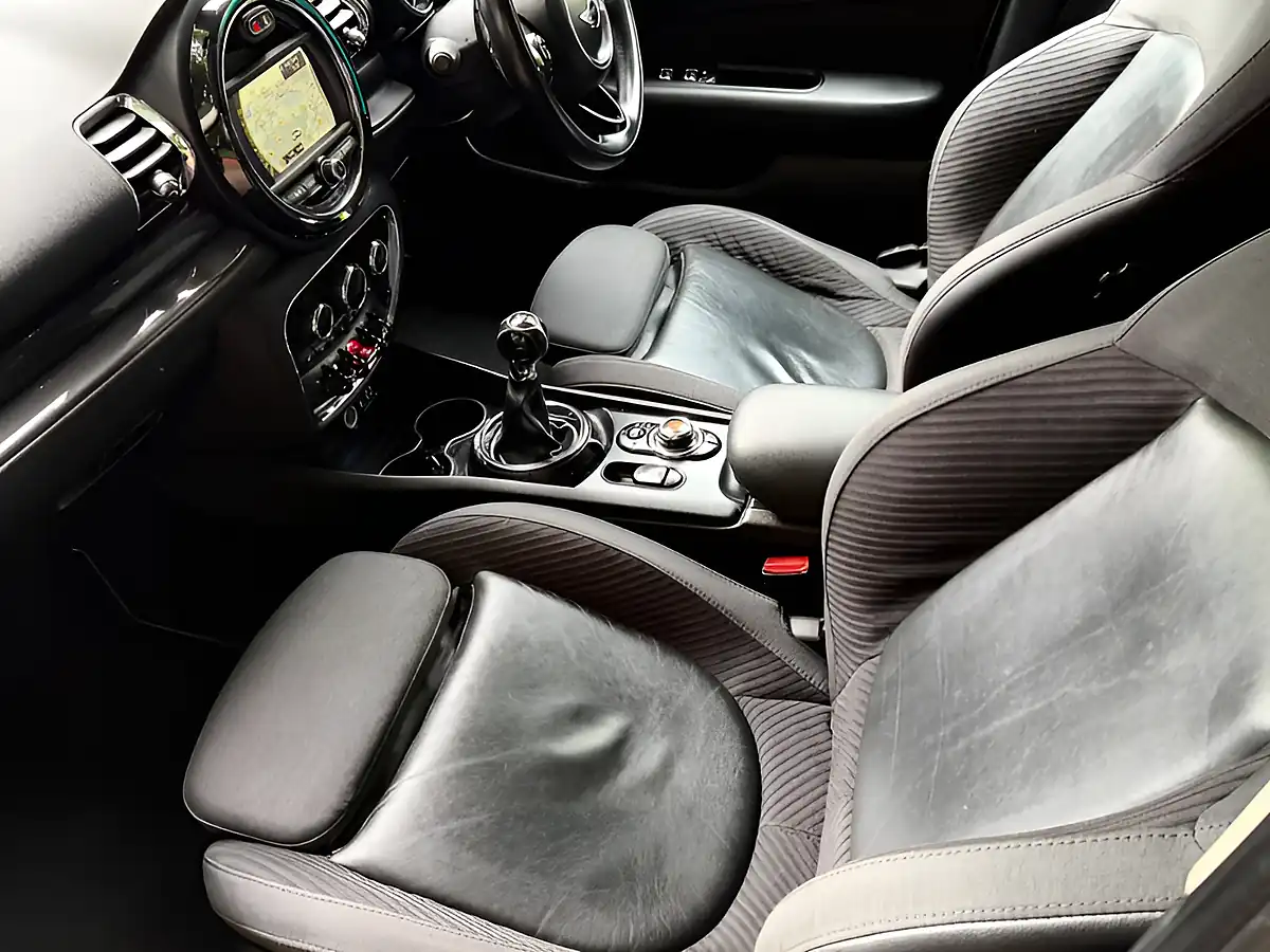 Used 2015 MINI Clubman Cooper Silver - Interior and Exterior details 11