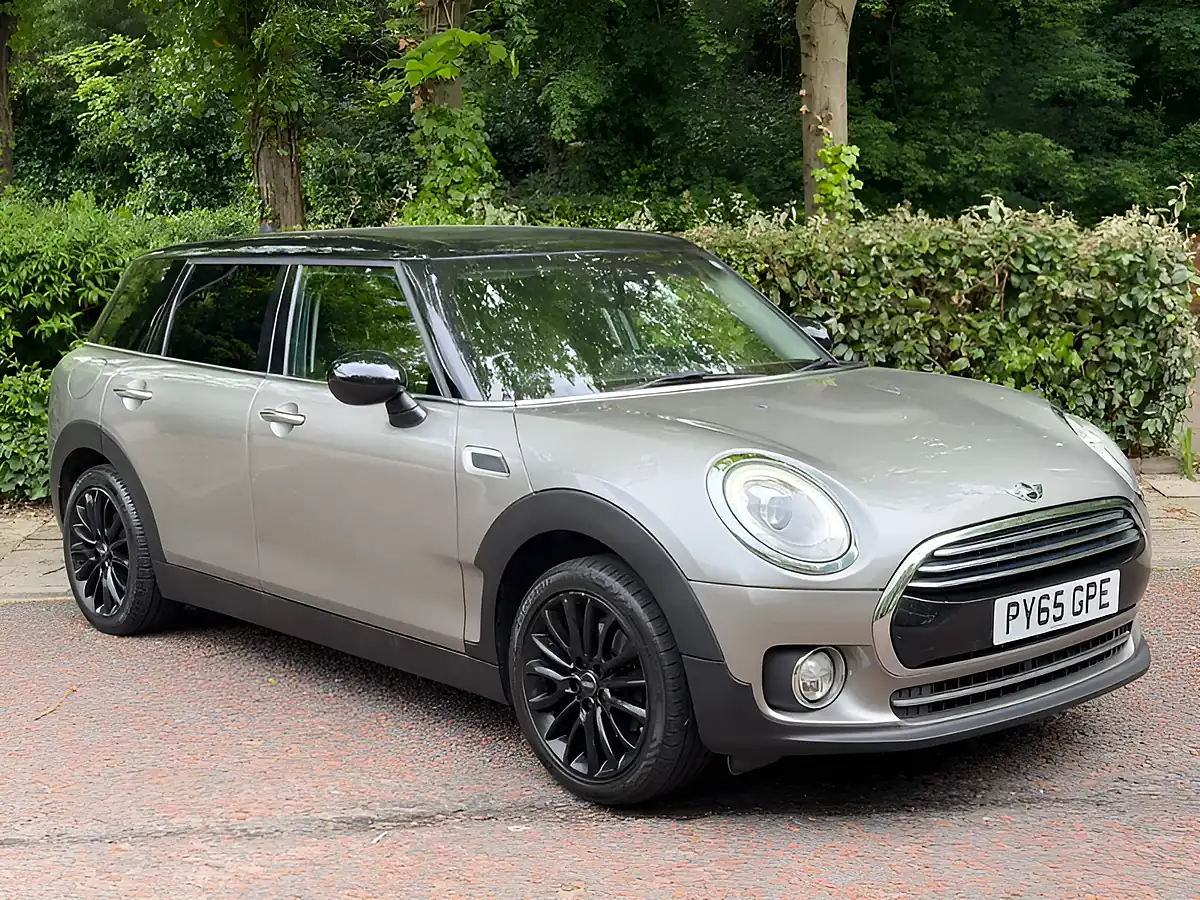 Used 2015 MINI Clubman Cooper Silver - Interior and Exterior details 3