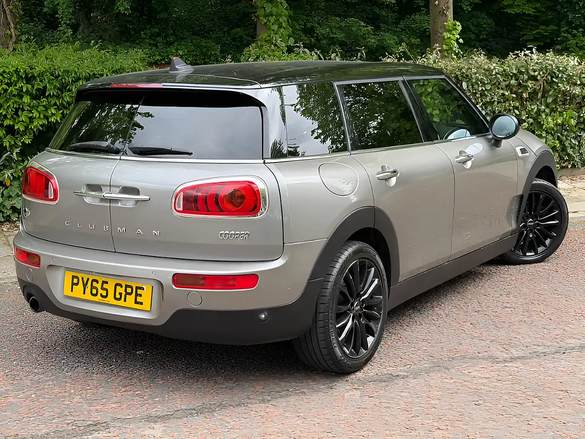 Used 2015 MINI Clubman Cooper Silver - Interior and Exterior details 5