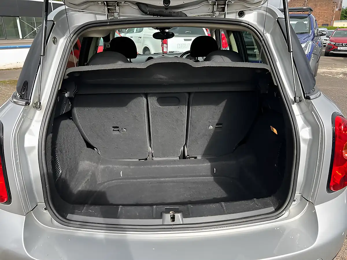 Used 2015 MINI Clubman Cooper Silver - Interior and Exterior details 5