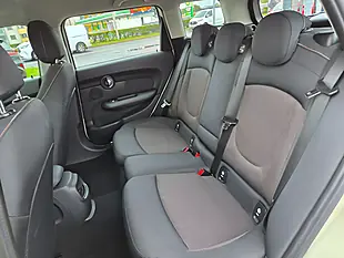 Used 2015 MINI Clubman Cooper White - Interior and Exterior details 11
