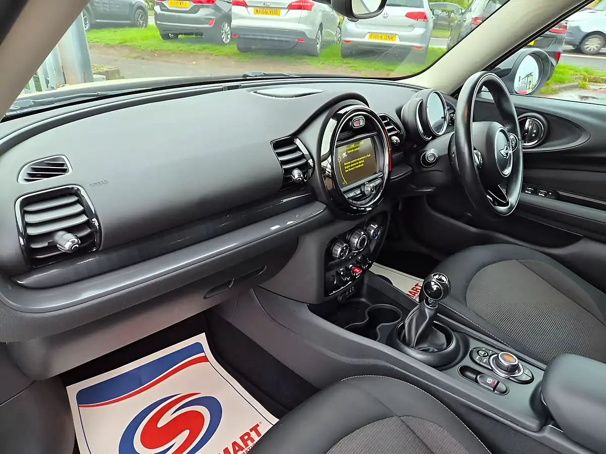 Used 2015 MINI Clubman Cooper White - Interior and Exterior details 12