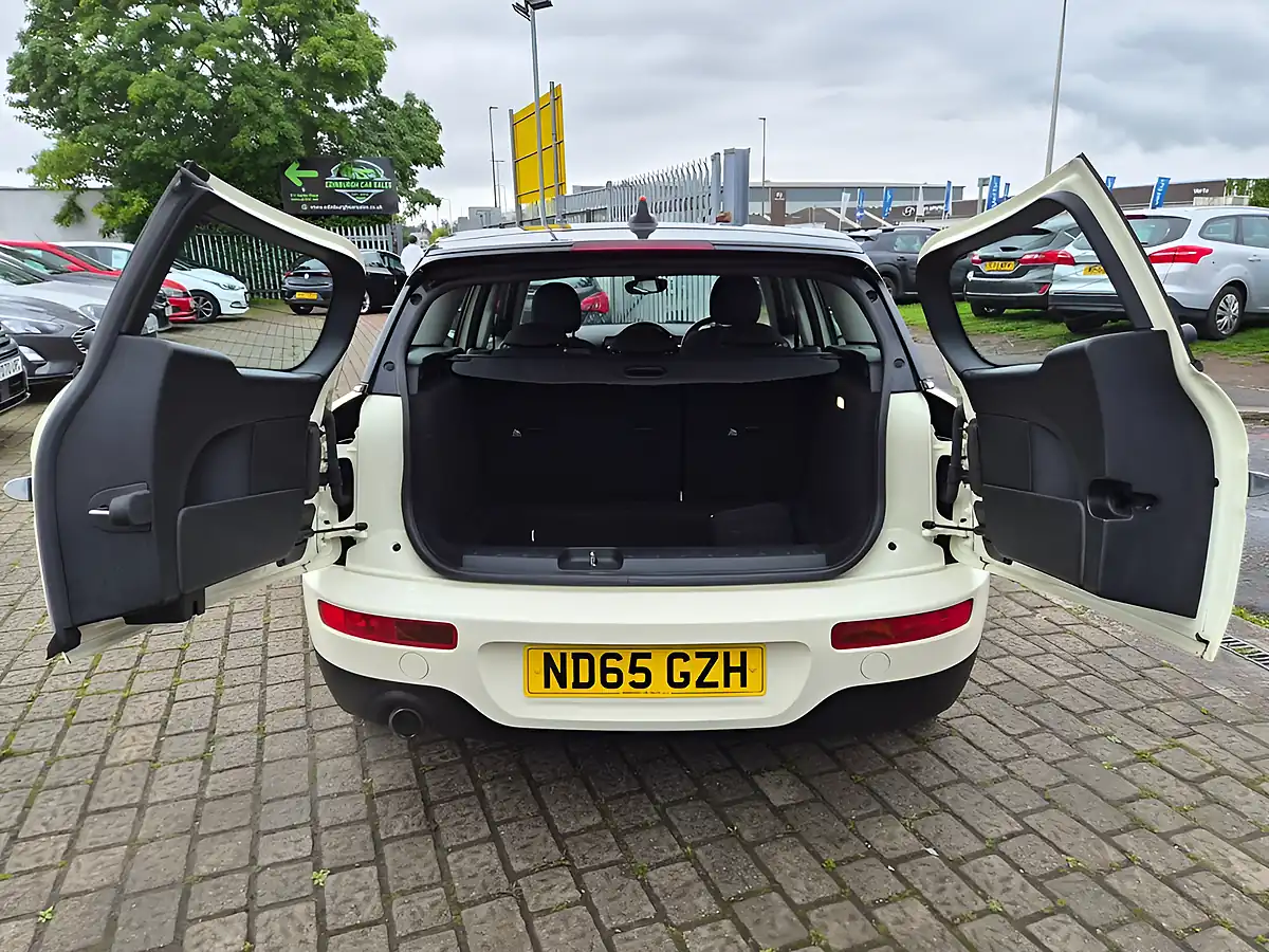 Used 2015 MINI Clubman Cooper White - Interior and Exterior details 14