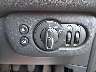 Used 2015 MINI Clubman Cooper White - Interior and Exterior details 15