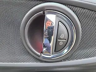 Used 2015 MINI Clubman Cooper White - Interior and Exterior details 16