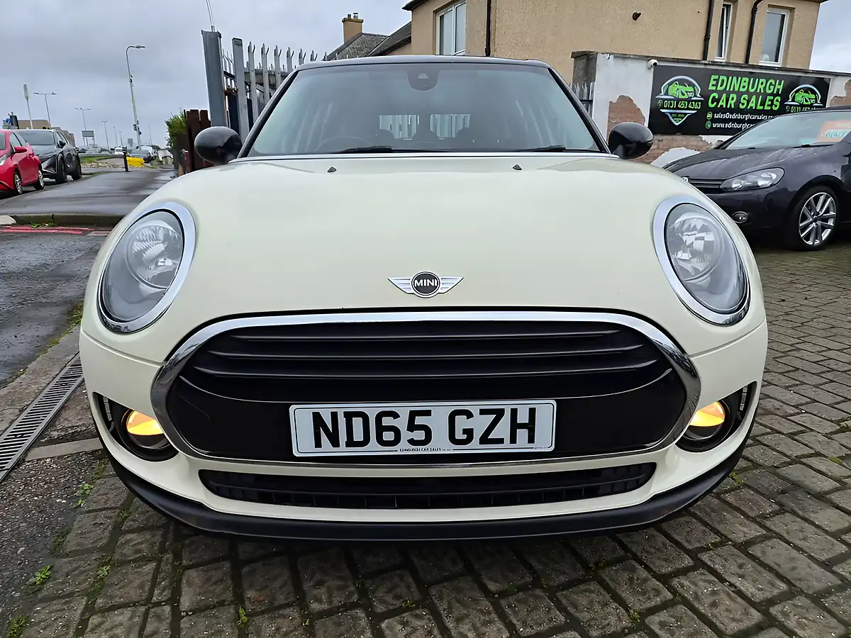 Used 2015 MINI Clubman Cooper White - Interior and Exterior details 2