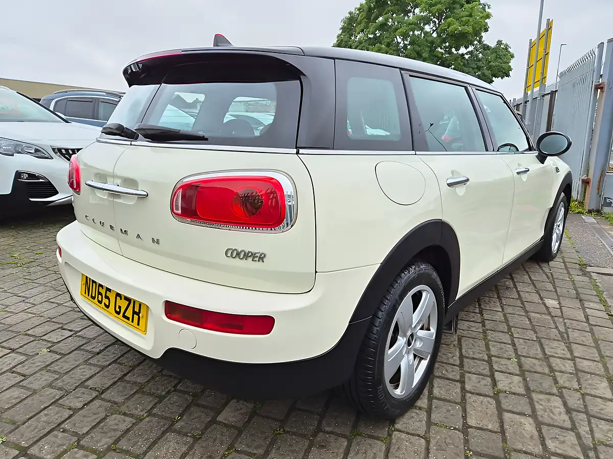 Used 2015 MINI Clubman Cooper White - Interior and Exterior details 6