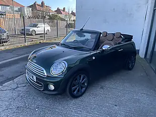 Used 2015 MINI Convertible Cooper (chili Pack) British Racing Green Metallic - Interior and Exterior details 10