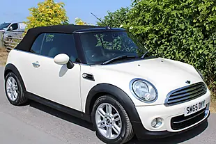 Used 2015 MINI Convertible Cooper Pepper White - Interior and Exterior details 12