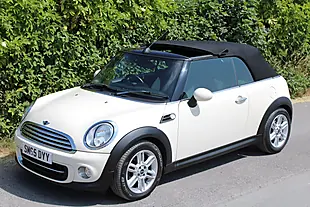 Used 2015 MINI Convertible Cooper Pepper White - Interior and Exterior details 13