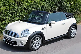 Used 2015 MINI Convertible Cooper Pepper White - Interior and Exterior details 14