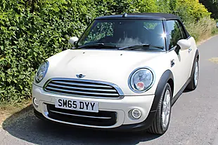 Used 2015 MINI Convertible Cooper Pepper White - Interior and Exterior details 2