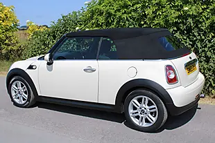 Used 2015 MINI Convertible Cooper Pepper White - Interior and Exterior details 5
