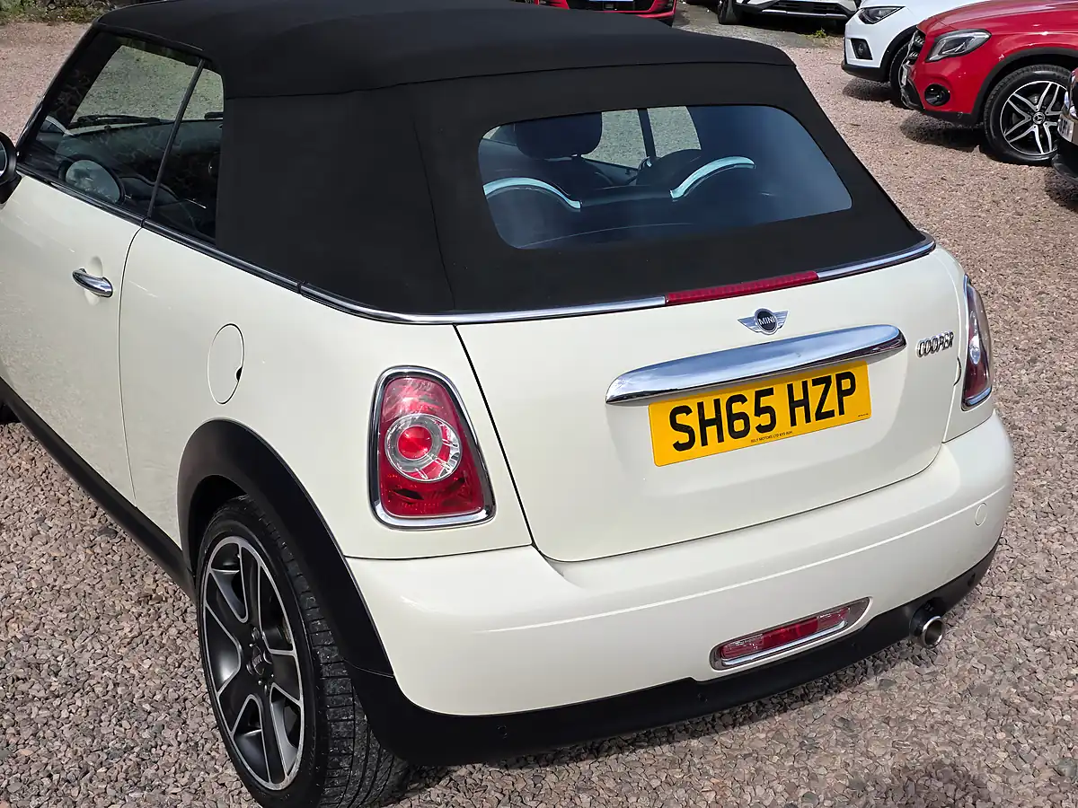 Used 2015 MINI Convertible Cooper White - Interior and Exterior details 10