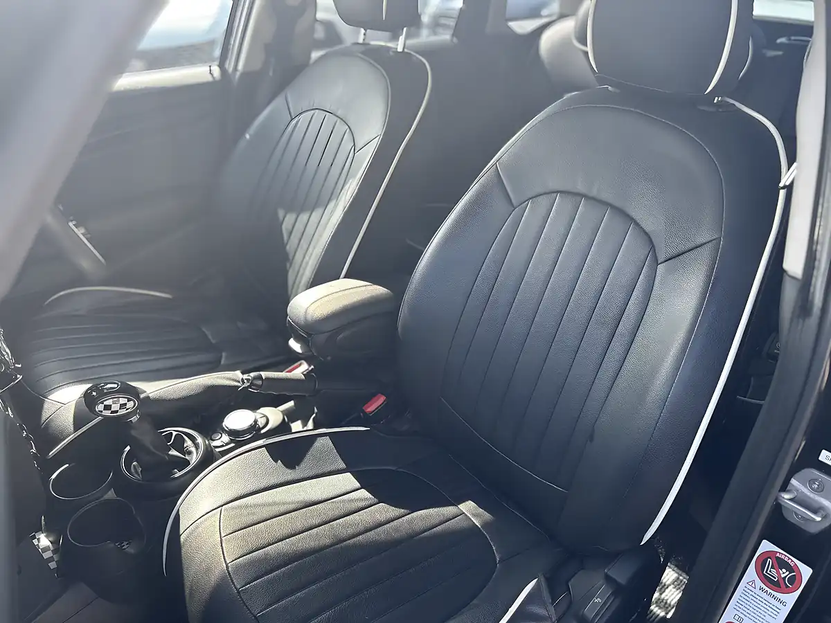 Used 2015 MINI Cooper Black - Interior and Exterior details 8