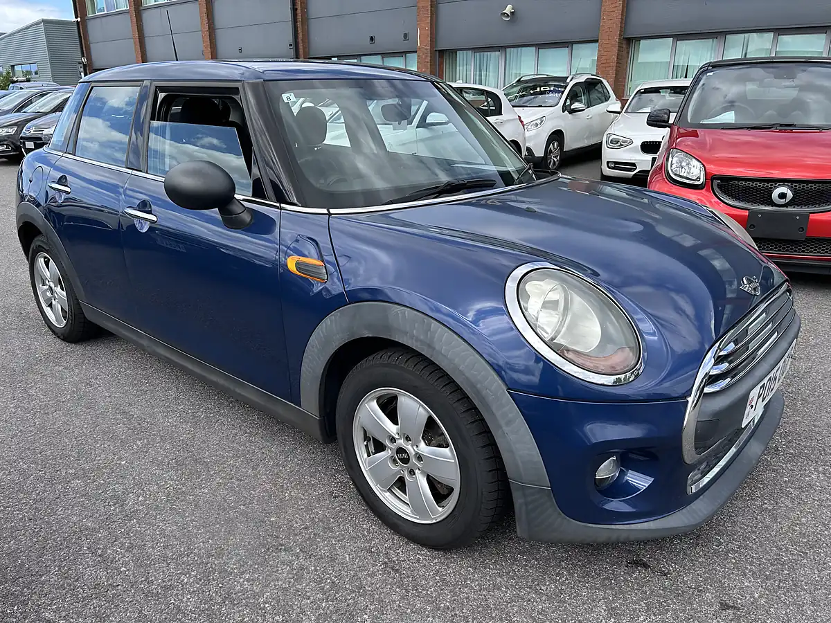 Used 2015 MINI Cooper Blue - Front View