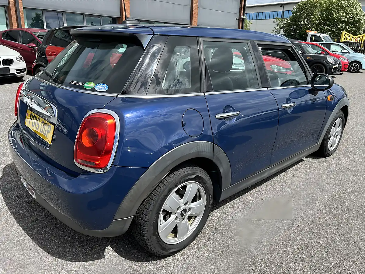 Used 2015 MINI Cooper Blue - Interior and Exterior details 6