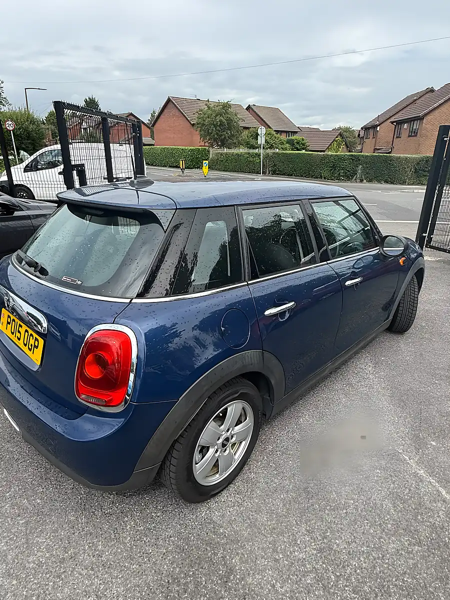 Used 2015 MINI Cooper Blue - Interior and Exterior details 4