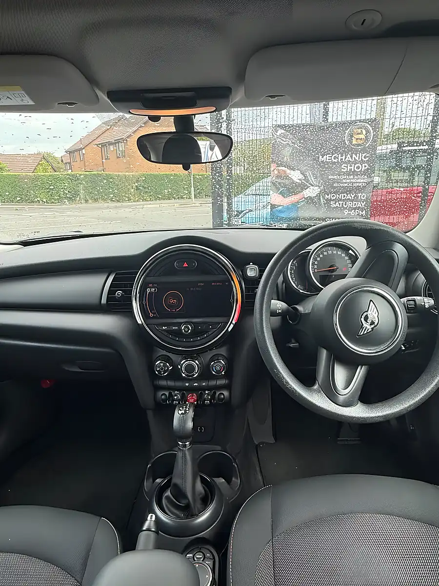 Used 2015 MINI Cooper Blue - Interior and Exterior details 8