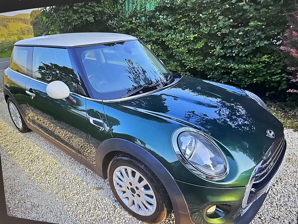 Used 2015 MINI Cooper Chili Ii Pack British Racing Green Metallic - Front View