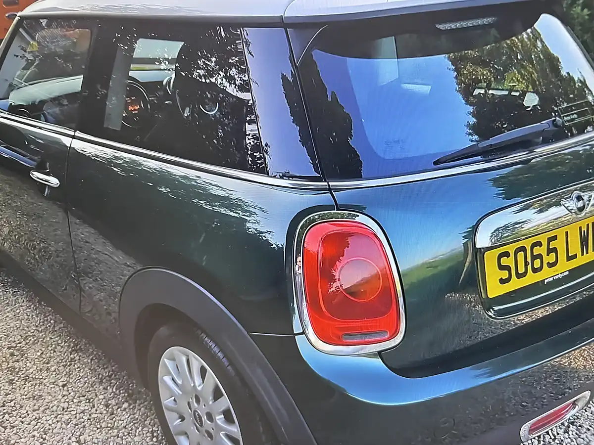Used 2015 MINI Cooper Chili Ii Pack British Racing Green Metallic - Interior and Exterior details 4