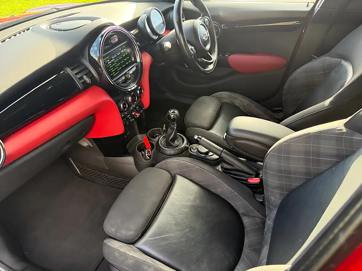 Used 2015 MINI Cooper Chilli Pack Red - Interior and Exterior details 18