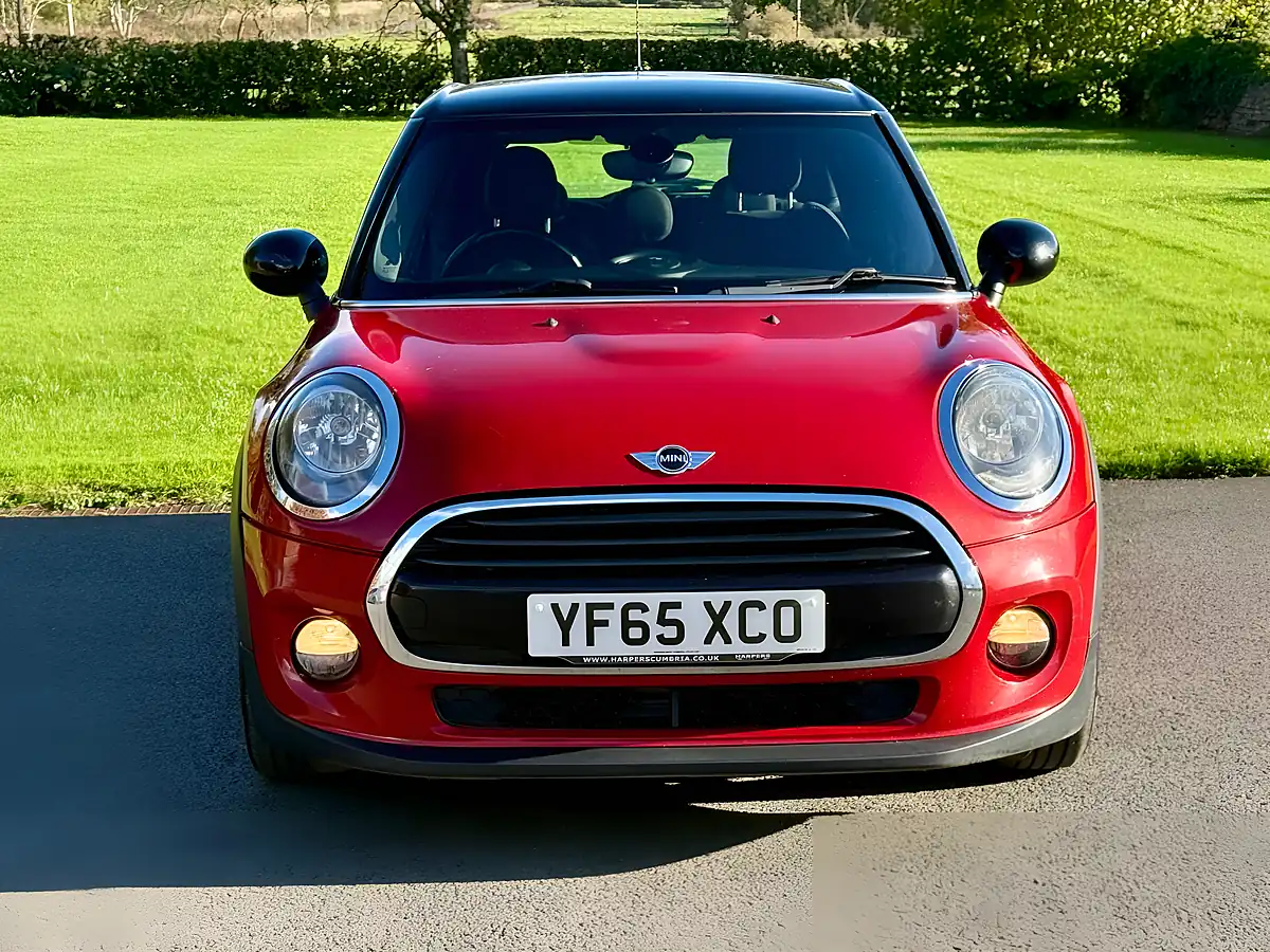 Used 2015 MINI Cooper Chilli Pack Red - Interior and Exterior details 3