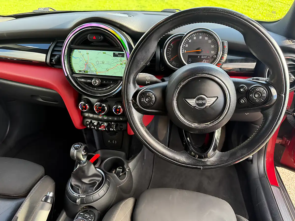 Used 2015 MINI Cooper Chilli Pack Red - Interior and Exterior details 9