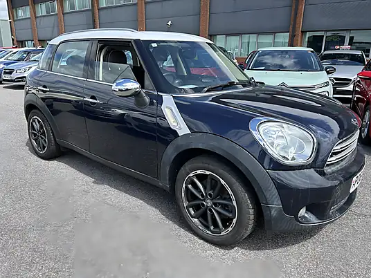 2015 MINI Cooper D Crossover