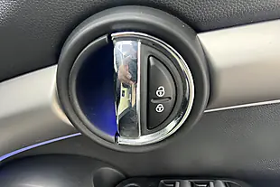 Used 2015 MINI Cooper Hatch White - Interior and Exterior details 14