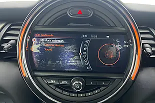 Used 2015 MINI Cooper Hatch White - Interior and Exterior details 18