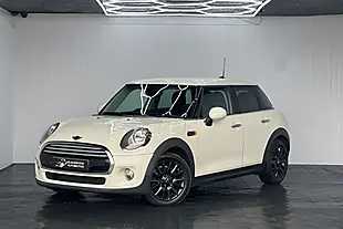 Used 2015 MINI Cooper Hatch White - Interior and Exterior details 7