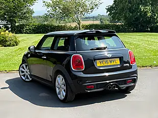 Used 2015 MINI Cooper Hatchback Black - Interior and Exterior details 8