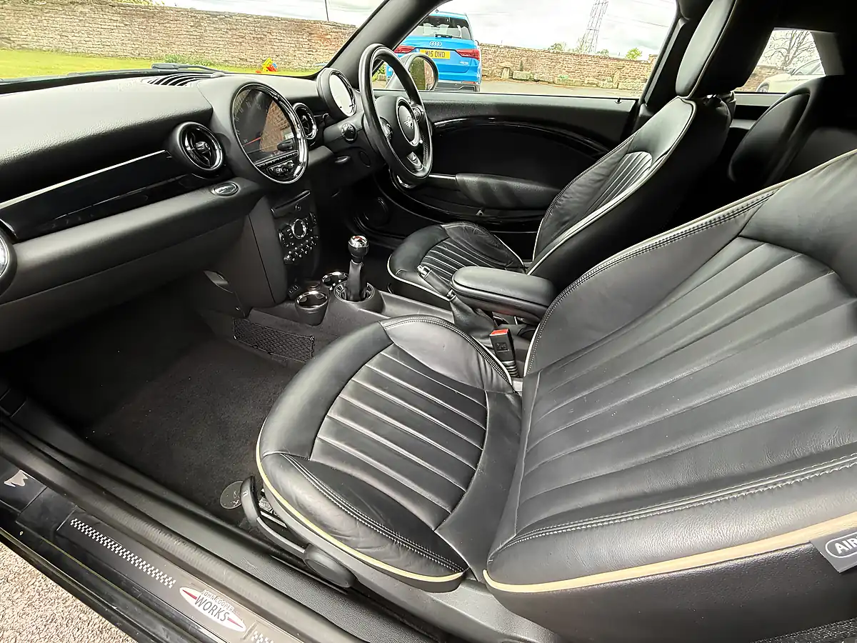 Used 2015 MINI Cooper John Cooper Works Black - Interior and Exterior details 18