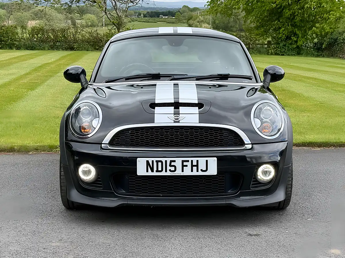 Used 2015 MINI Cooper John Cooper Works Black - Interior and Exterior details 3